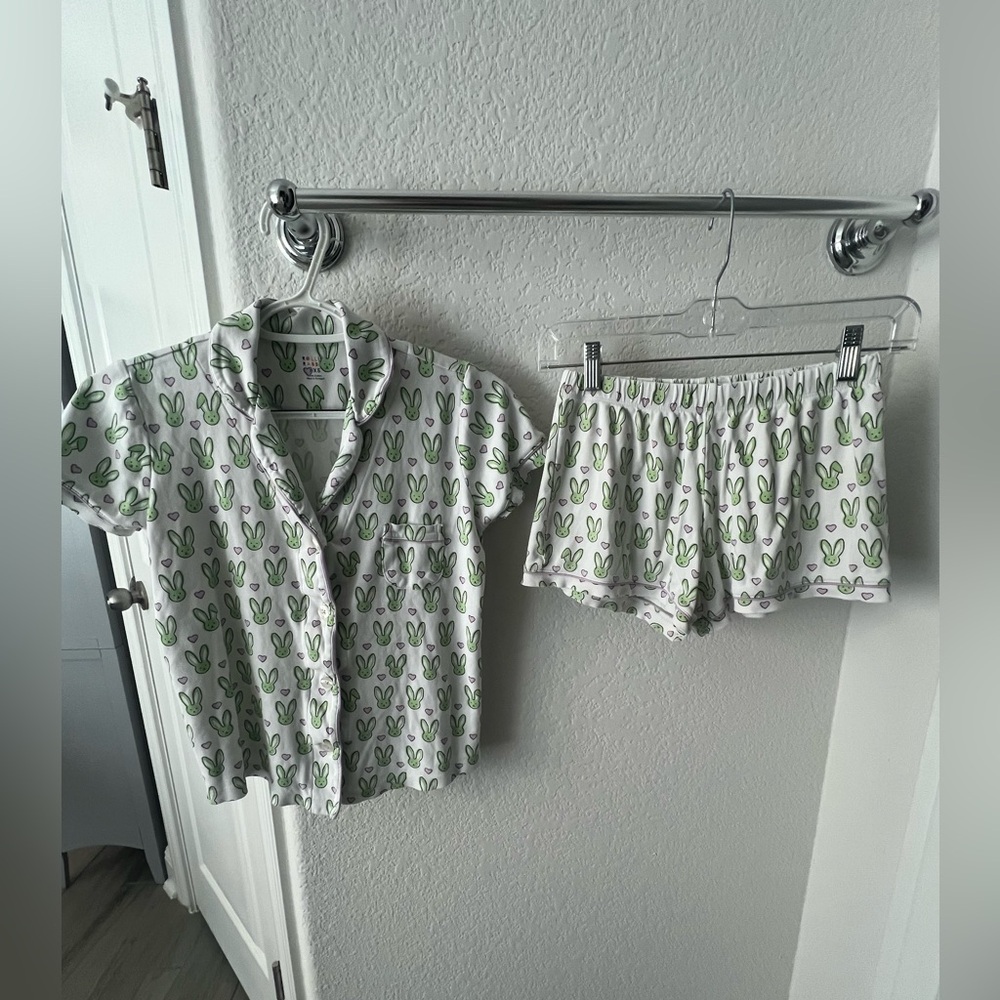 Bunny Print Roller Rabbit Pajama Set